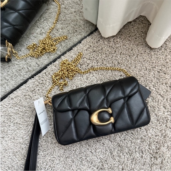 Final price NWT Coach Quilted Tabby Wristlet Crossbody Bag with Gold Chain - Picture 3 of 15